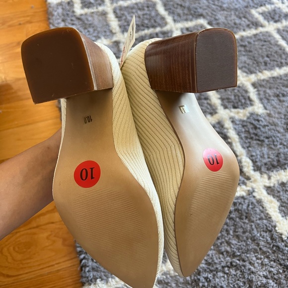 Beige sock bootie for fall! - Picture 4 of 4